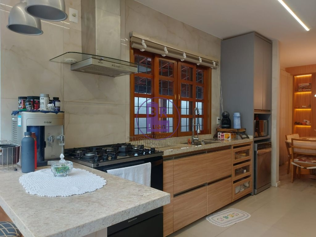 Casa a venda no Jardim Coliseu