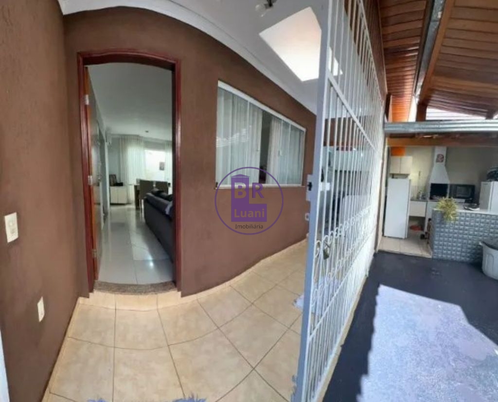 Imóvel com 2 casas independentes à venda excelente para mora