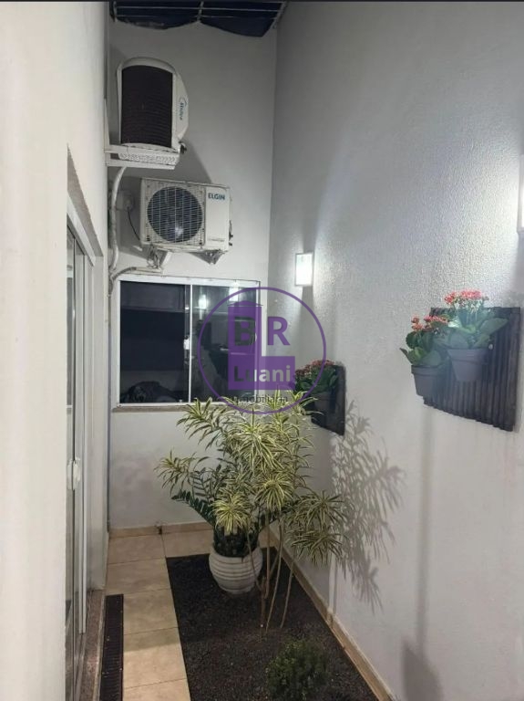 Imóvel com 2 casas independentes à venda excelente para mora