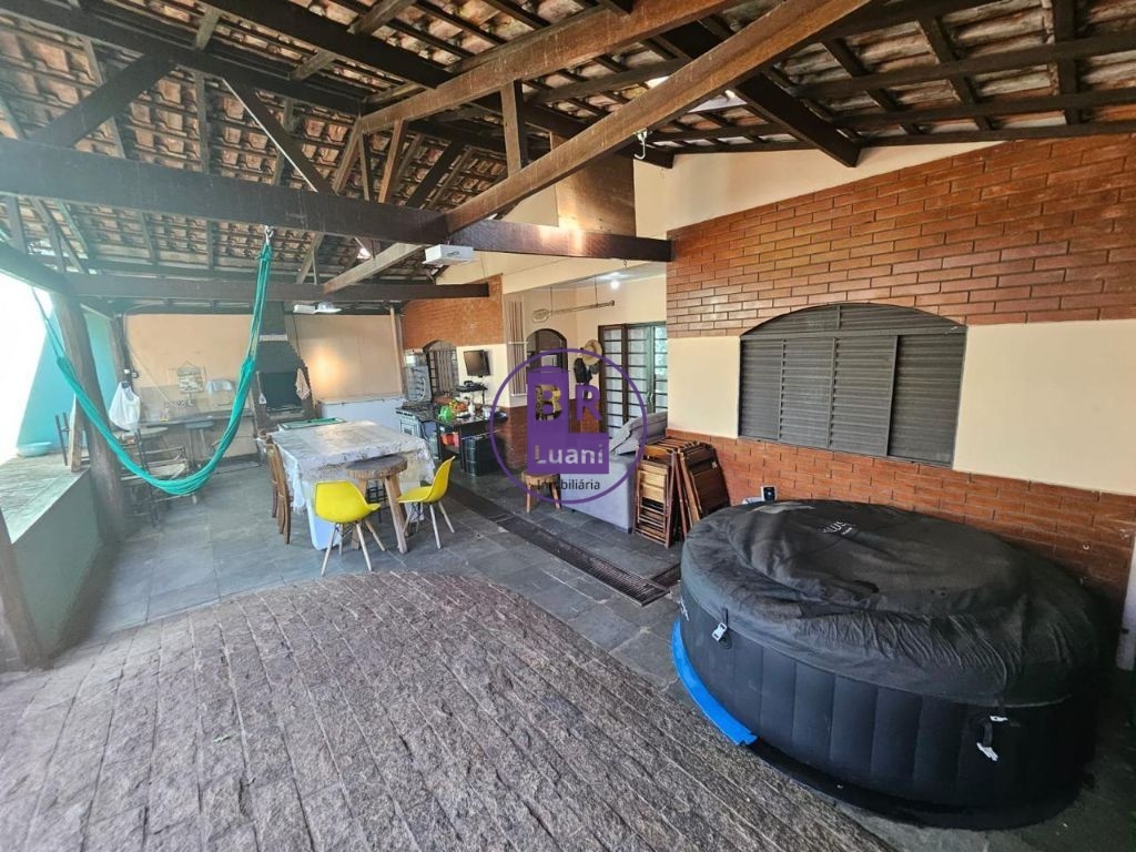 Casa térrea à venda