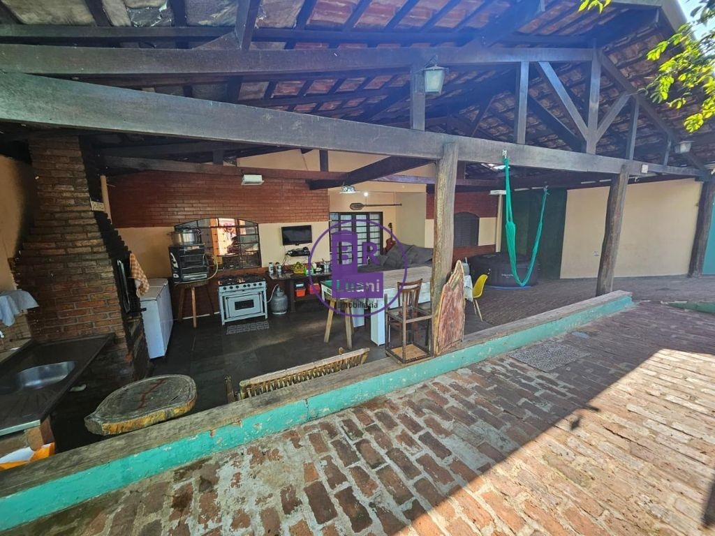 Casa térrea à venda