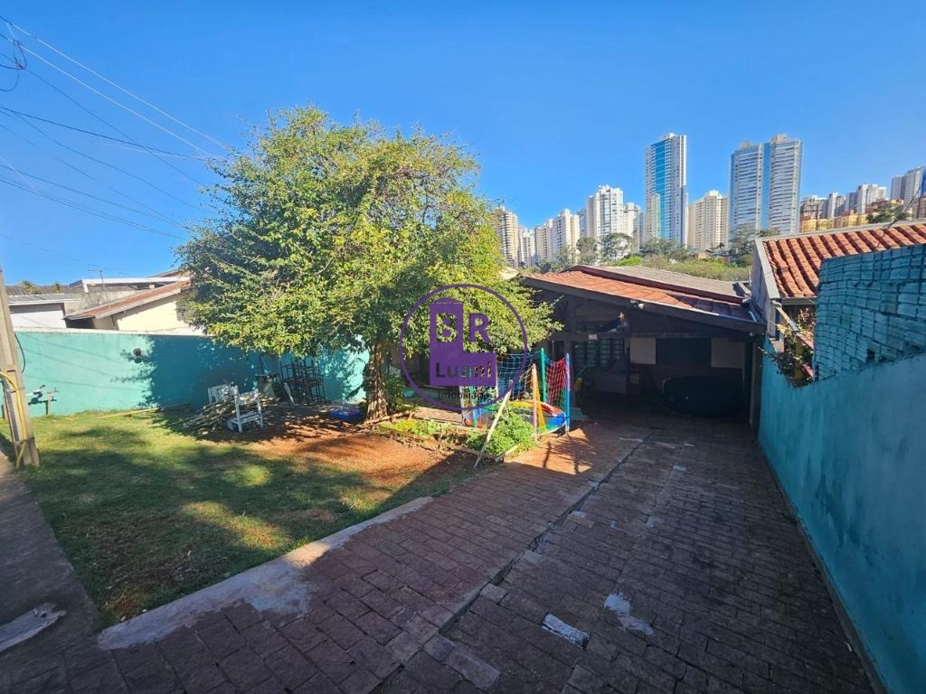 Casa térrea à venda