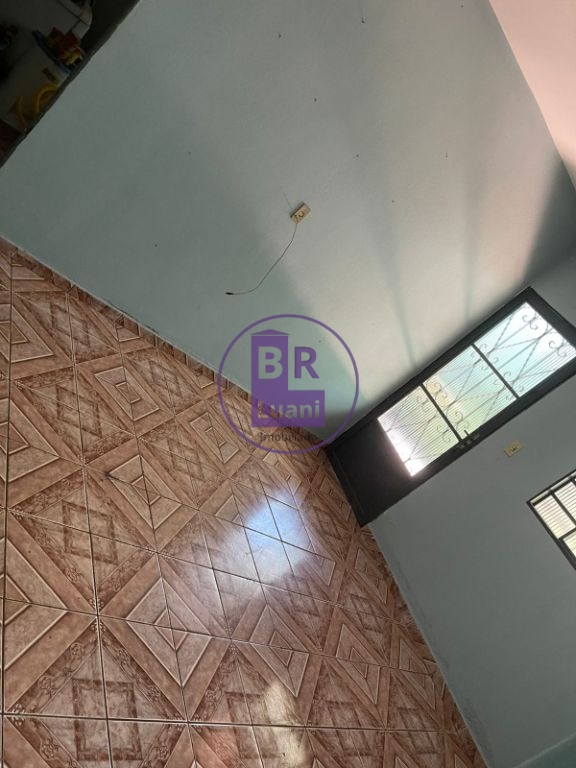 Sobrado à venda em Cambé com 4 quartos