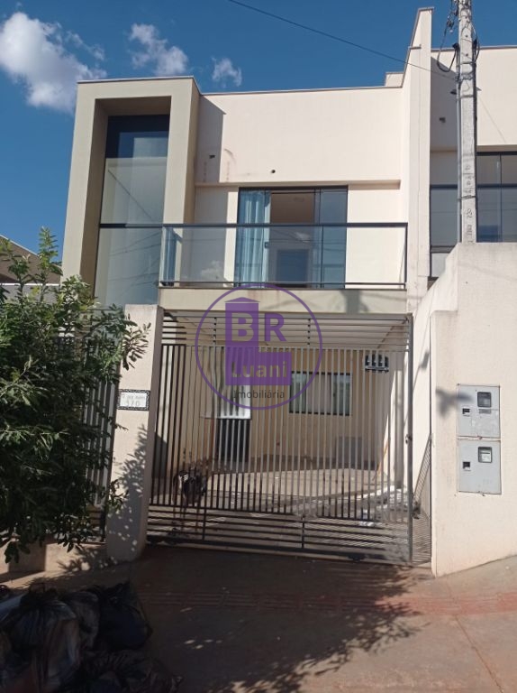 Casa à venda com 3 quartos em cambé-pr