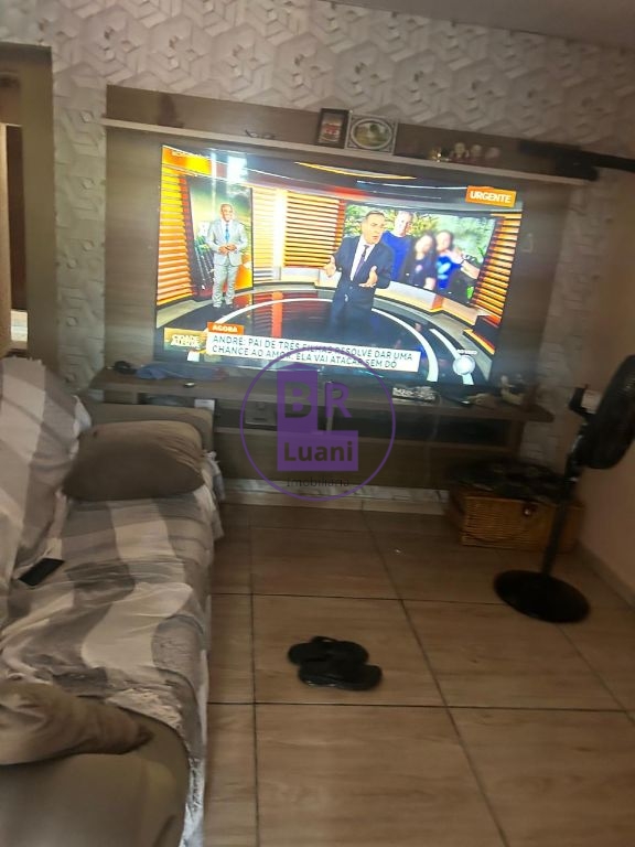 Casa à venda com 2 dormitórios no jd. Maracanã zona sul de l