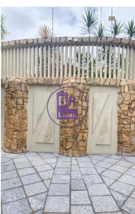 Casa para locação e venda com 4 dormitórios sendo 2 suítes -