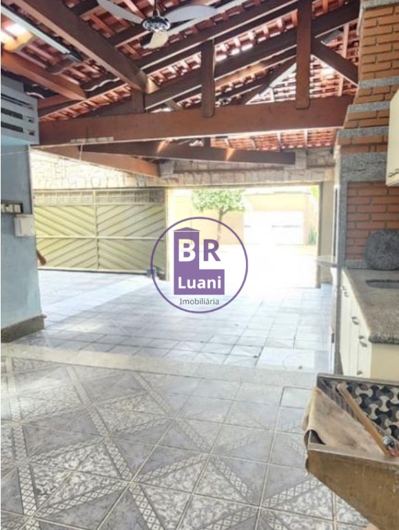Casa para locação e venda com 4 dormitórios sendo 2 suítes -