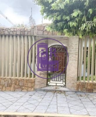 Casa para locação e venda com 4 dormitórios sendo 2 suítes -