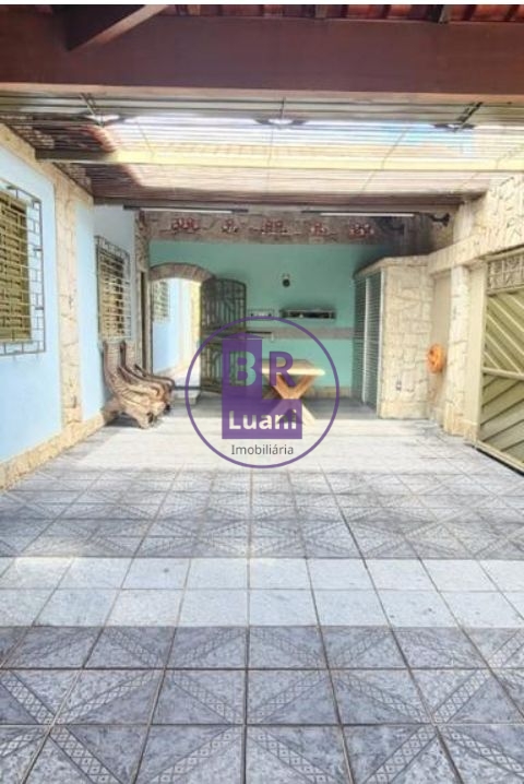 Casa para locação e venda com 4 dormitórios sendo 2 suítes -