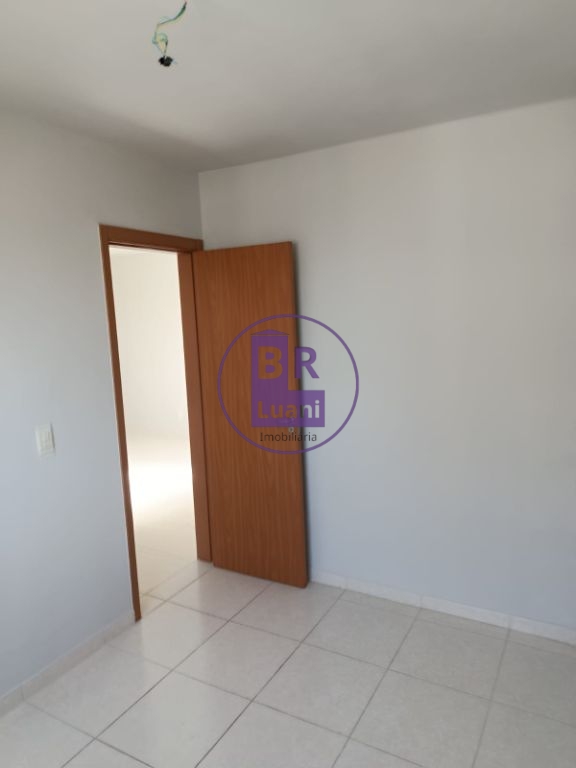 Apartamento à venda com 2 dormintórios no condomínio lagoa d