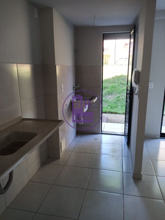 Apartamento à venda na região central de cambé-pr com 2 dorm