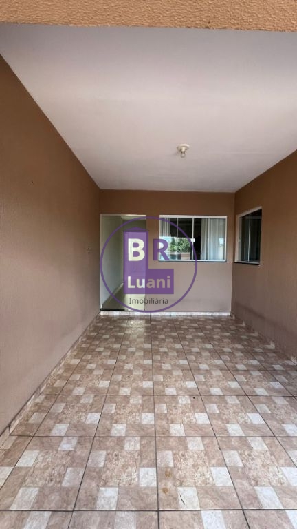 Casa à venda com 3 dormitórios no conjunto habitacional viol