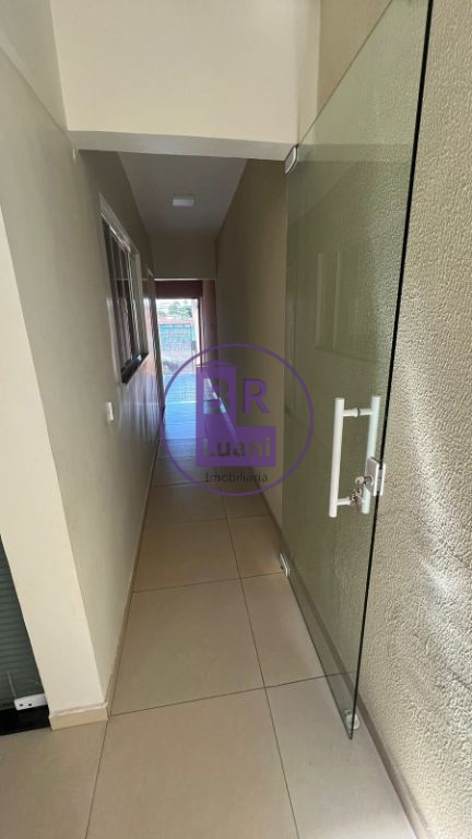 Casa à venda com 3 dormitórios no conjunto habitacional viol