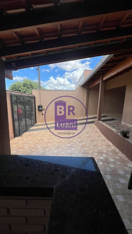 Casa à venda com 3 dormitórios no conjunto habitacional viol