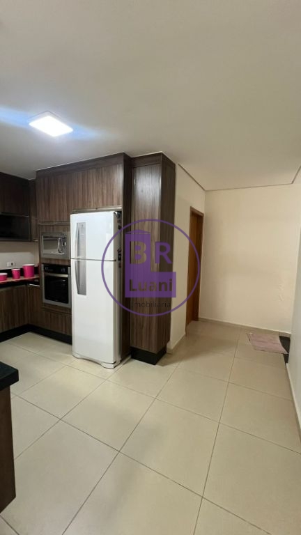 Casa à venda com 3 dormitórios no conjunto habitacional viol
