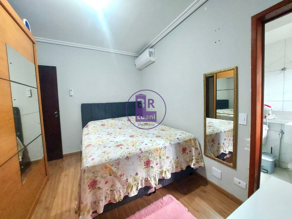 Excelente Casa com 3 Dormitórios e Suíte à Venda no Jardim Imagawa Londrina