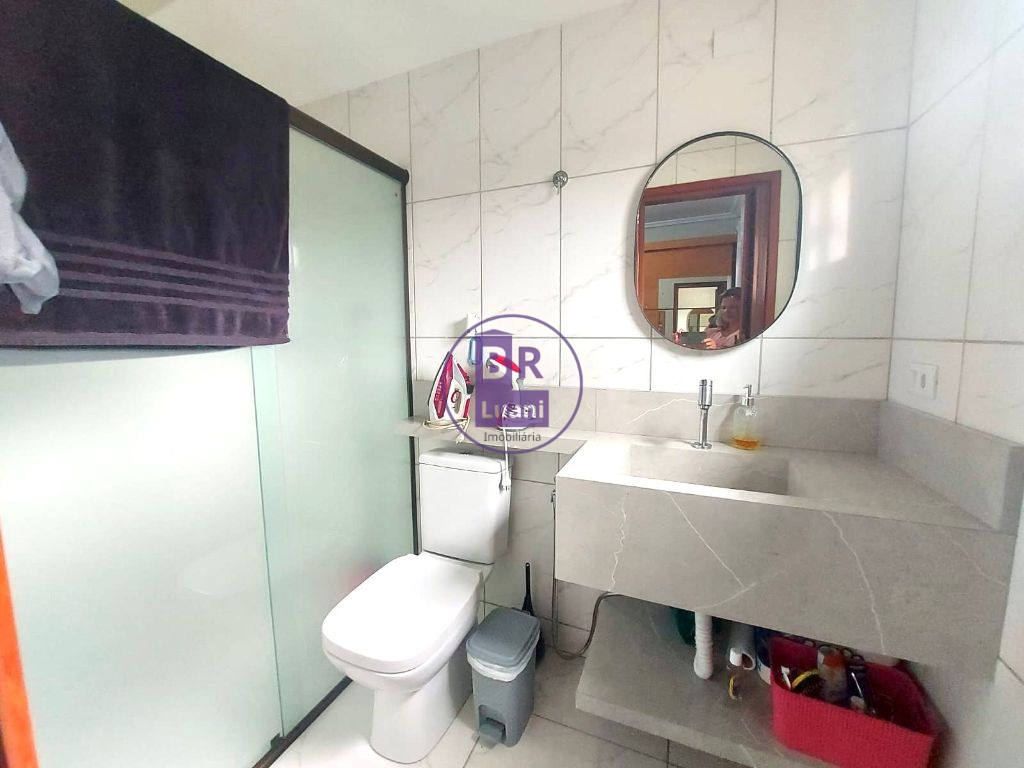 Excelente Casa com 3 Dormitórios e Suíte à Venda no Jardim Imagawa Londrina