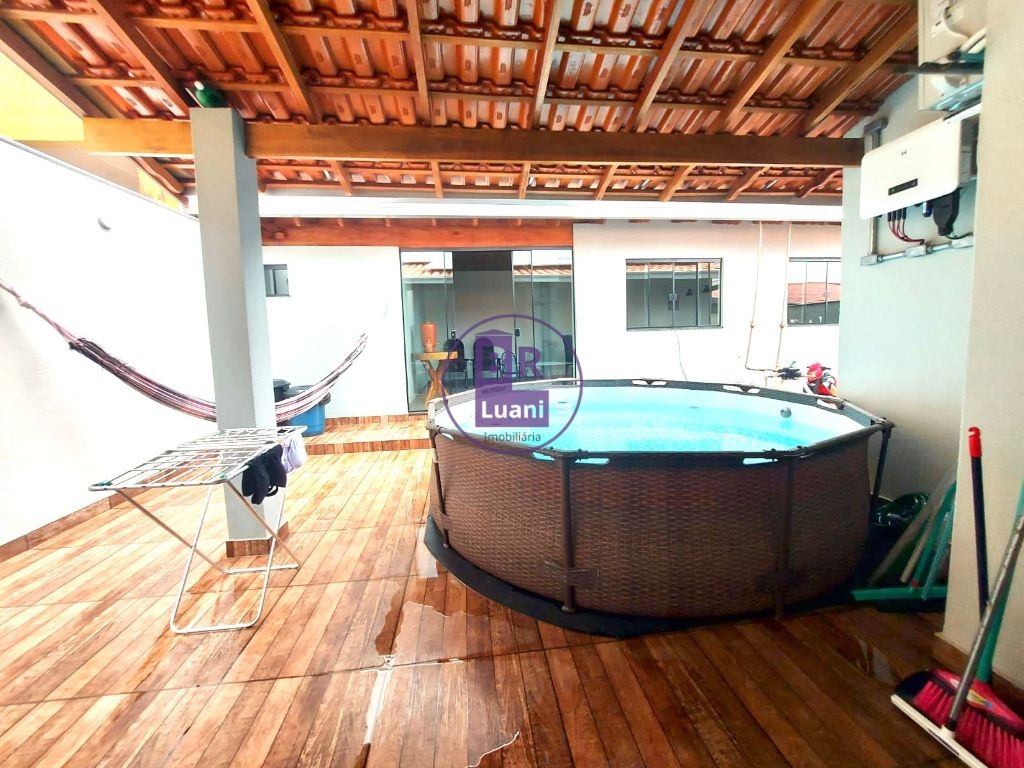 Excelente casa com 3 dormitórios e suíte à venda no jardim i