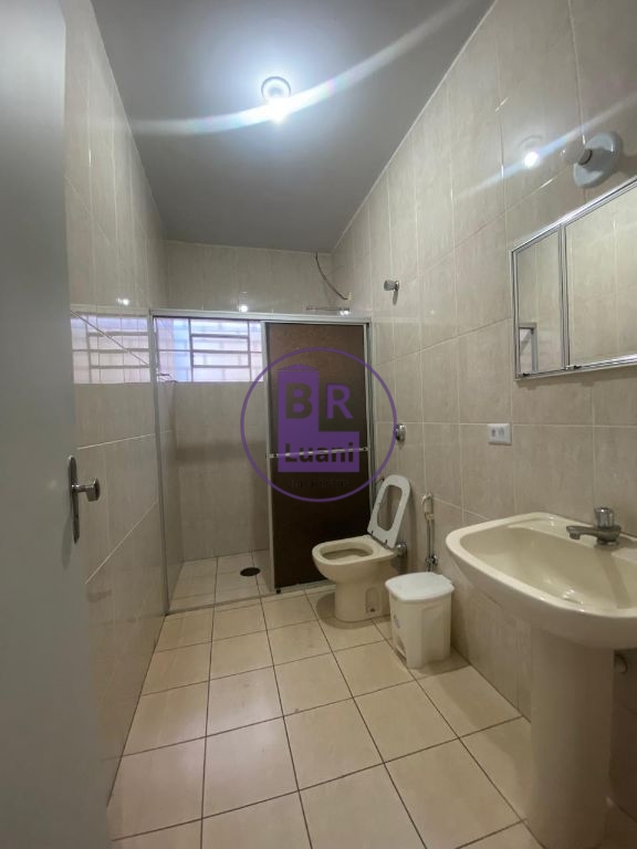 Excelente imóvel comercial com 8 salas para locação