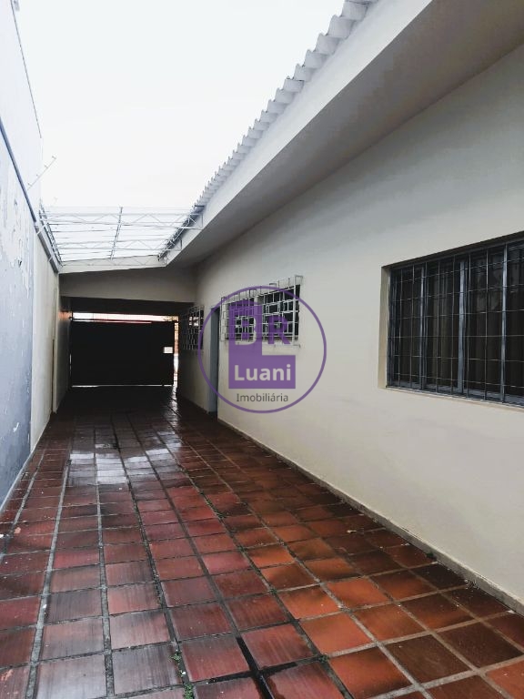 Excelente imóvel comercial com 8 salas para locação