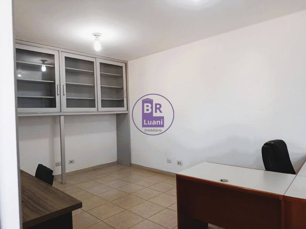 Excelente imóvel comercial com 8 salas para locação