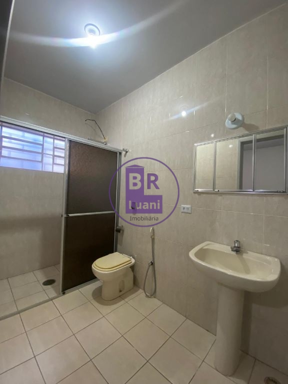 Excelente imóvel comercial com 8 salas para locação