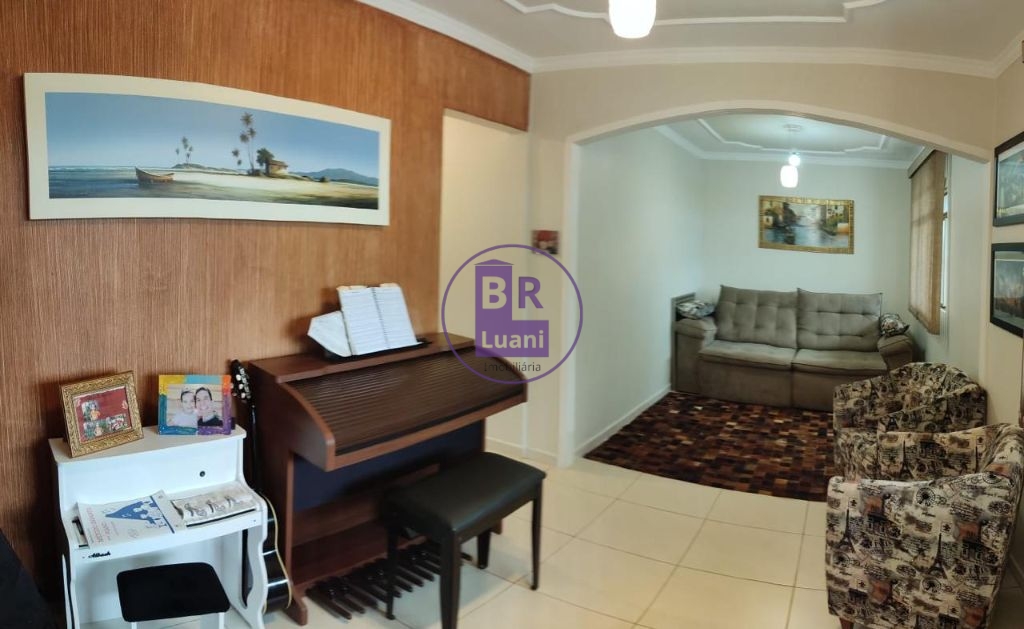 Linda casa à venda com 3 dormitórios sendo 1 suíte .