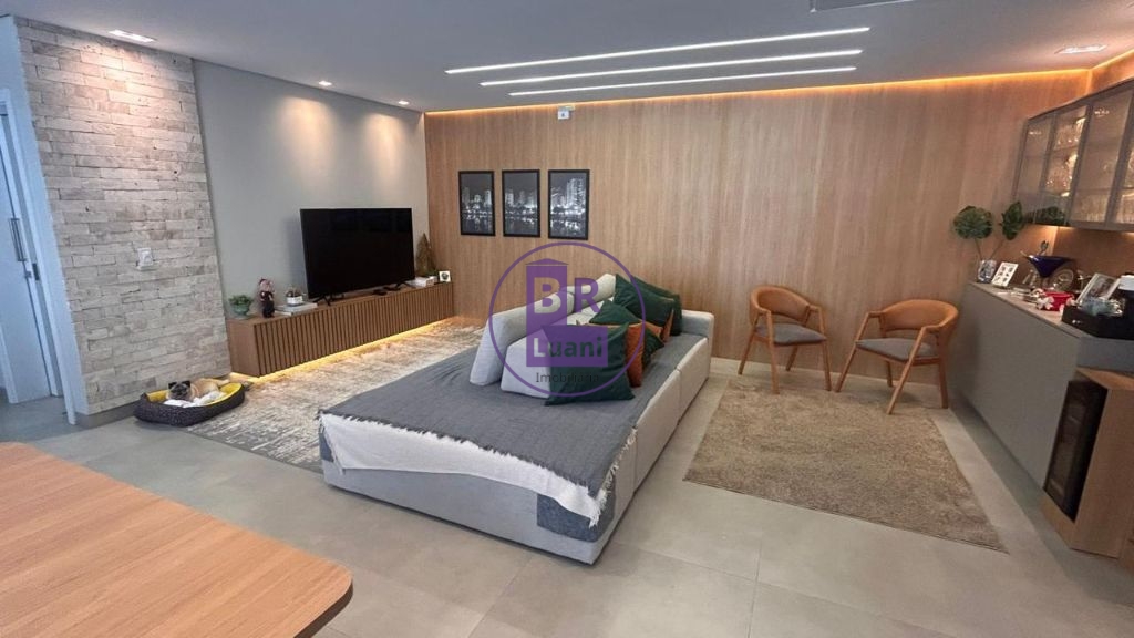 Casa alto padrão com 3 suites porteira fechada à venda