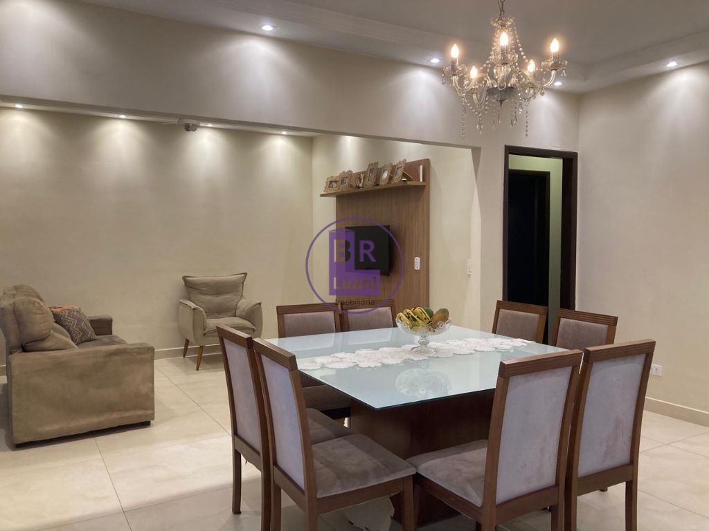 Excelente casa à venda com 3 dormitórios sendo 1 suite
