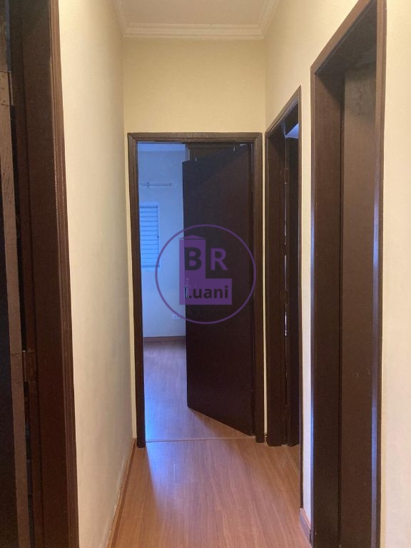 Excelente casa à venda com 3 dormitórios sendo 1 suite
