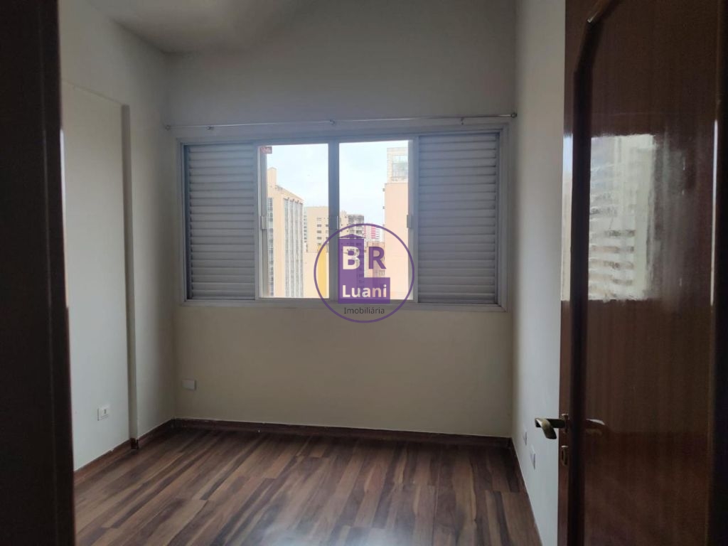 Lindo apartamento tríplex com 4cdormitorios sendo 2 suítes.