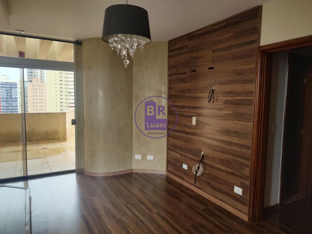 Lindo apartamento tríplex com 4cdormitorios sendo 2 suítes.