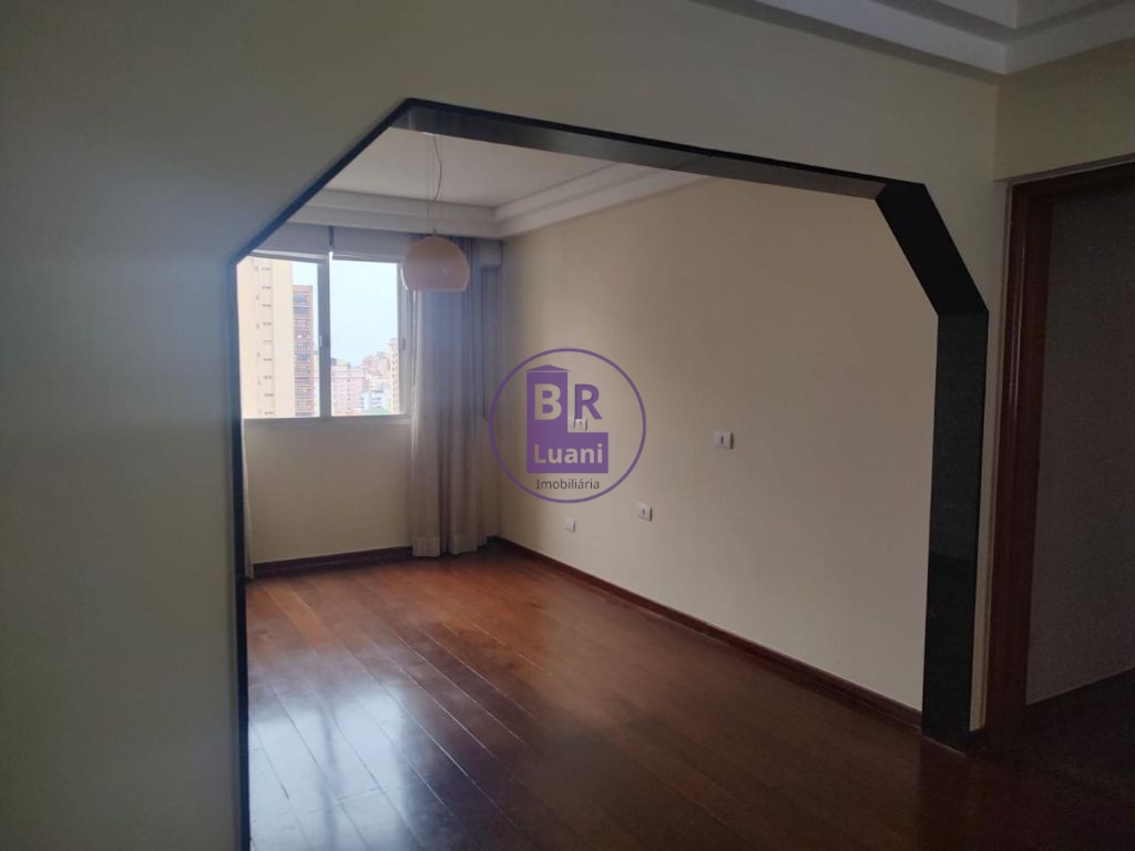 Lindo apartamento tríplex com 4cdormitorios sendo 2 suítes.