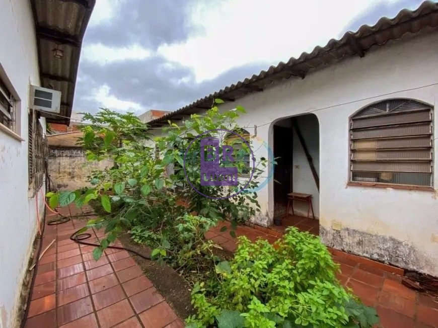 Imóvel com 408m² com 4 dormitórios em localização super valo