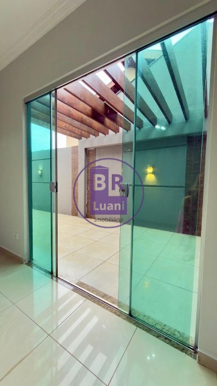Casa alto padrão com 3 dormitórios /sendo 1 suíte máster com