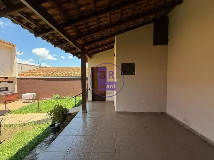Vendo sobrado com 3 quartos e 4 banheiros no jardim maringá 