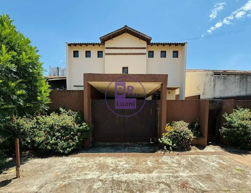 Vendo sobrado com 3 quartos e 4 banheiros no jardim maringá 