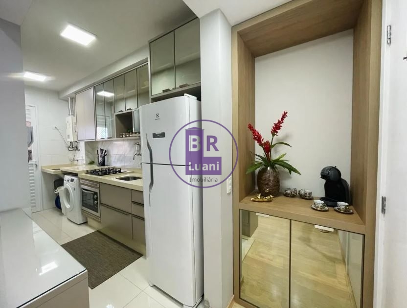 Lindo apartamento todo planejado com 3dormitorios sendo 1 su