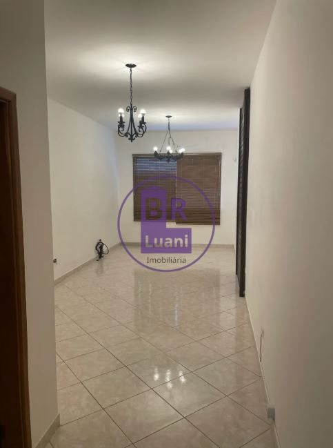 Prédio comercial à venda com 7 salas com localização privile