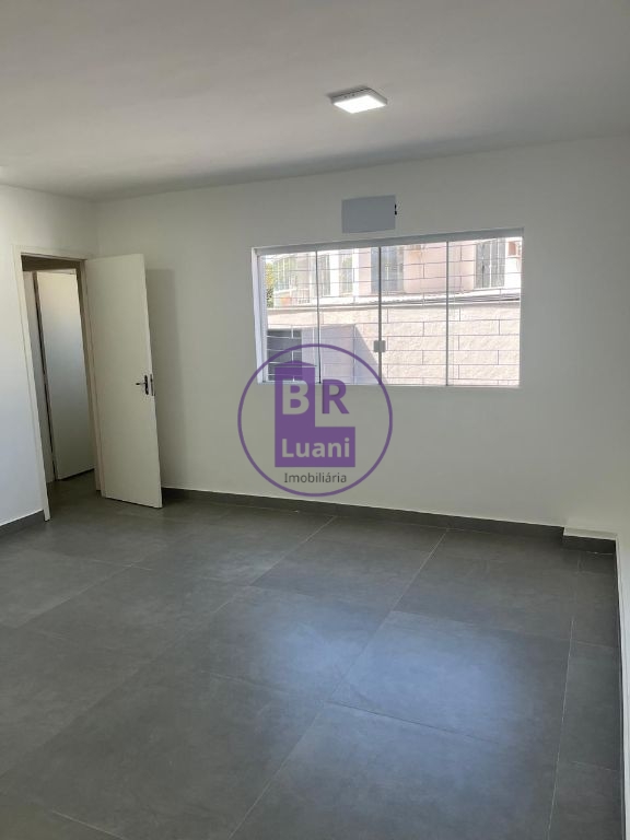Ponto comercial para locação com 150m² com mezanino.