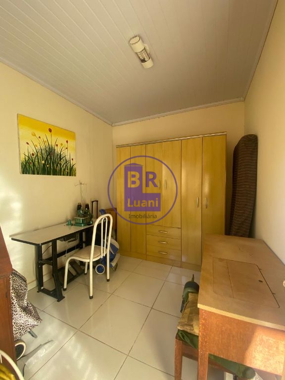 Casa térrea à venda com 3 dormitórios sendo 1 suíte