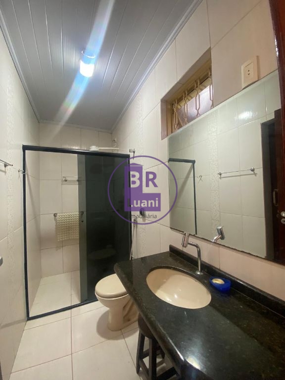 Casa térrea à venda com 3 dormitórios sendo 1 suíte