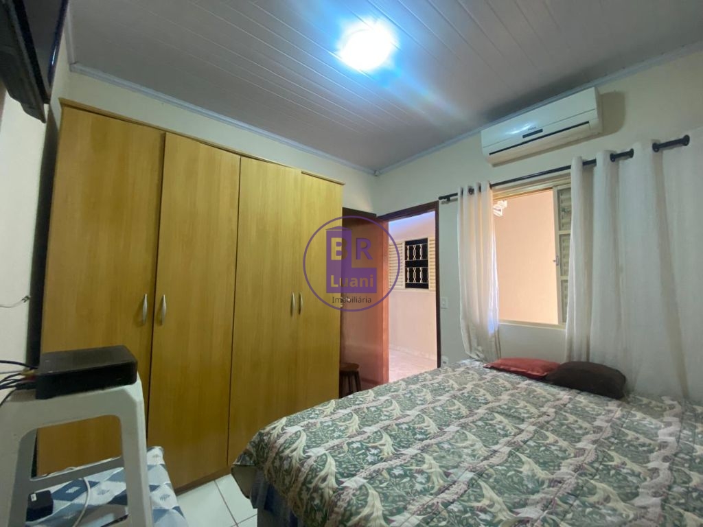 Casa térrea à venda com 3 dormitórios sendo 1 suíte