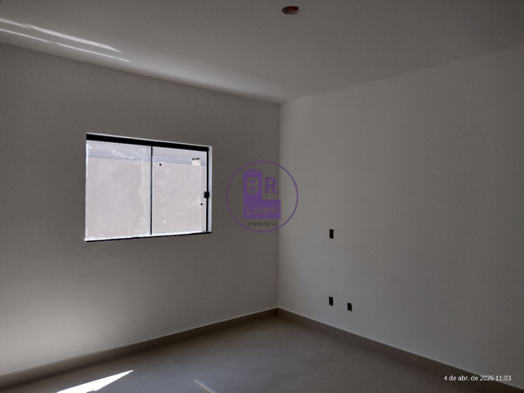 Casa com 3 Quartos e 2 banheiros à Venda - Jardim Colúmbia R$ 399.000,00