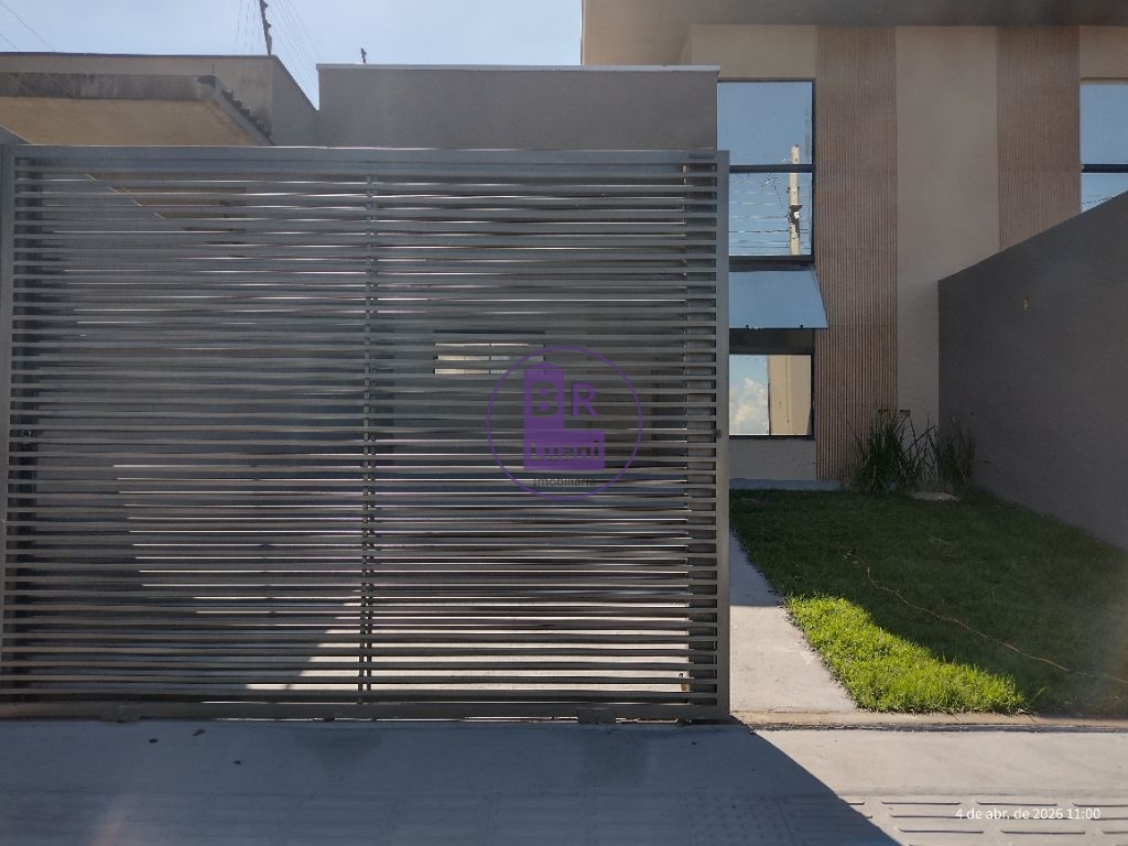 Casa com 3 Quartos e 2 banheiros à Venda - Jardim Colúmbia R$ 399.000,00