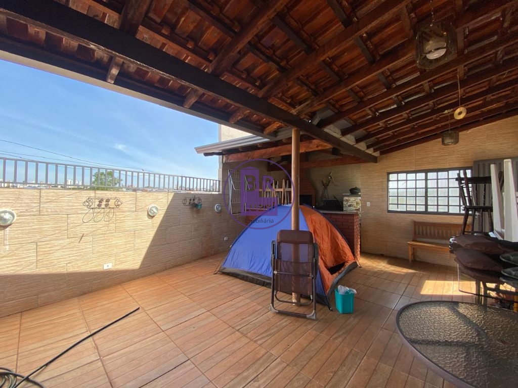 Oportunidade no Jd. Alpes Casa a venda, 250 m² construção, 4 quartos sendo 1 suíte