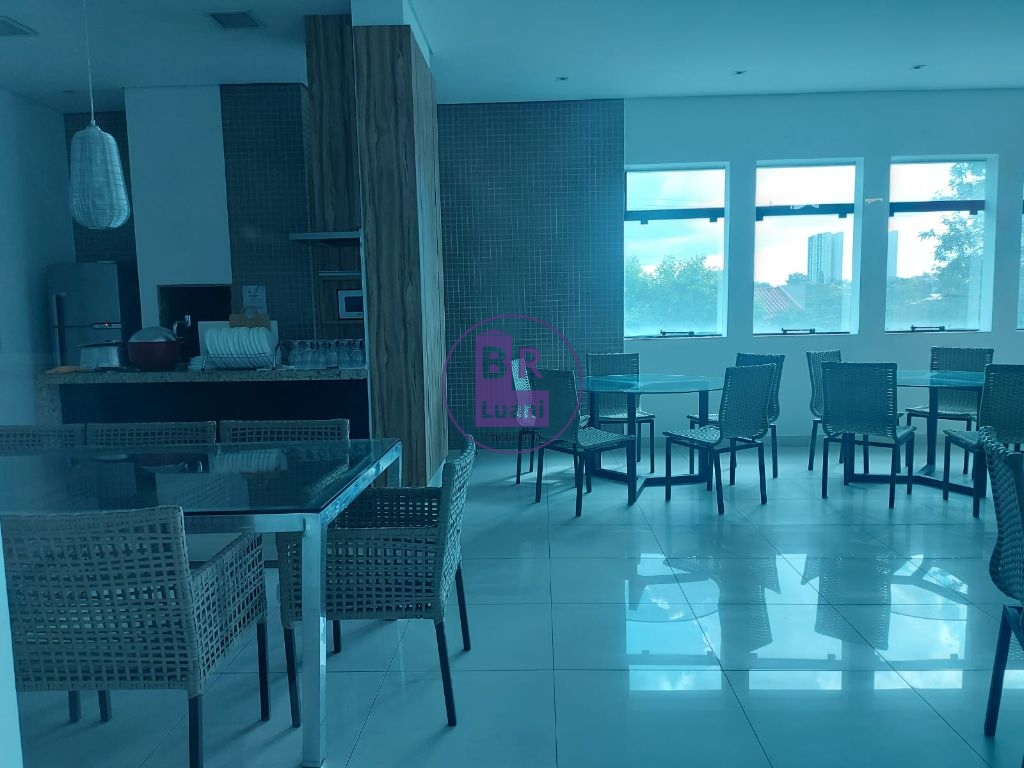 Apartamento com 3 dormitórios (1 suíte) e sacada com churras