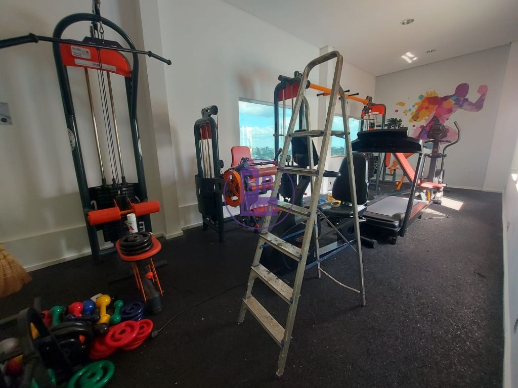 Apartamento com 3 dormitórios (1 suíte) e sacada com churras