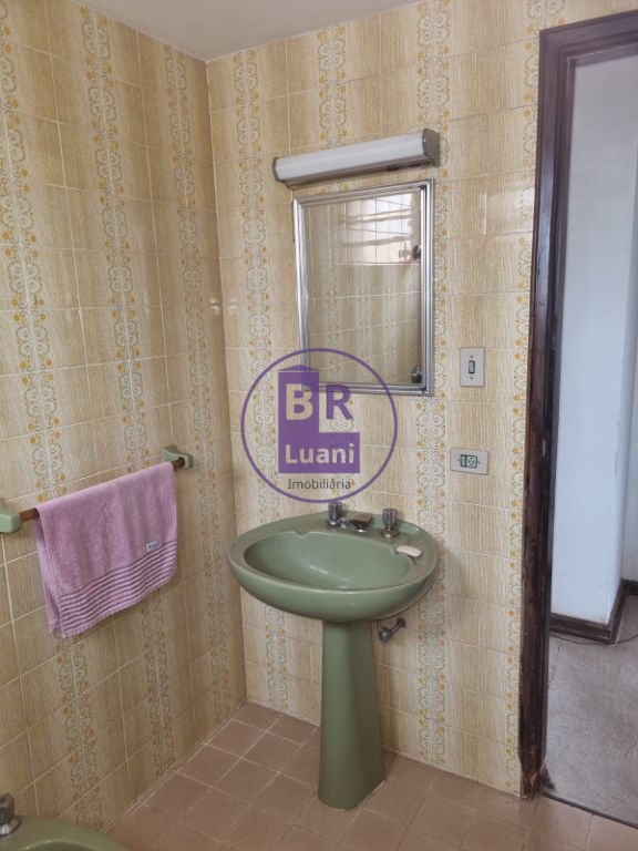 Apartamento à venda com 3 dormitorios sendo 1 suite no Centro