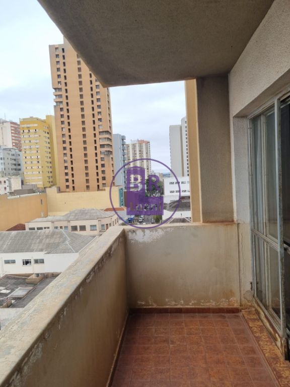 Apartamento à venda com 3 dormitorios sendo 1 suite no Centro